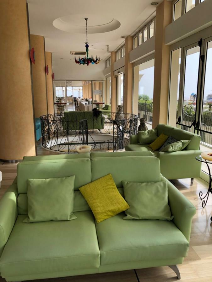 Hotel La Rosa Cattolica Eksteriør billede
